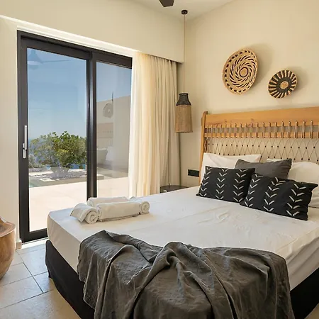 Artoikia Luxury Villas, By Hellocrete וילה