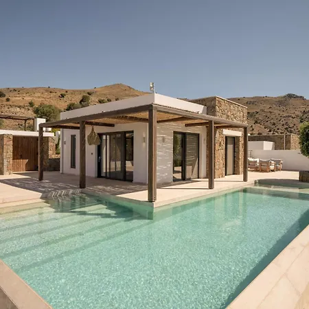 וילה Artoikia Luxury Villas, By Hellocrete *