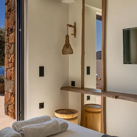 Artoikia Luxury Villas, By Hellocrete * Saktouria