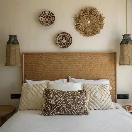 Artoikia Luxury Villas, By Hellocrete וילה